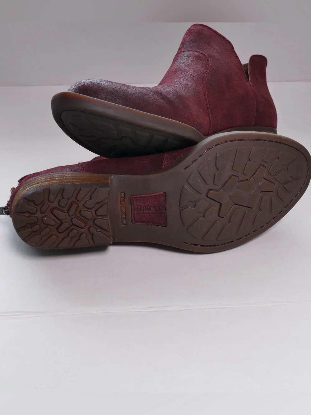 Born Kerri Leather Ankle Booties Women’s Size 7.5 Burgundy Distressed.